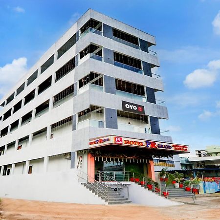 Hotel O Pr Grand Khammam Exterior photo