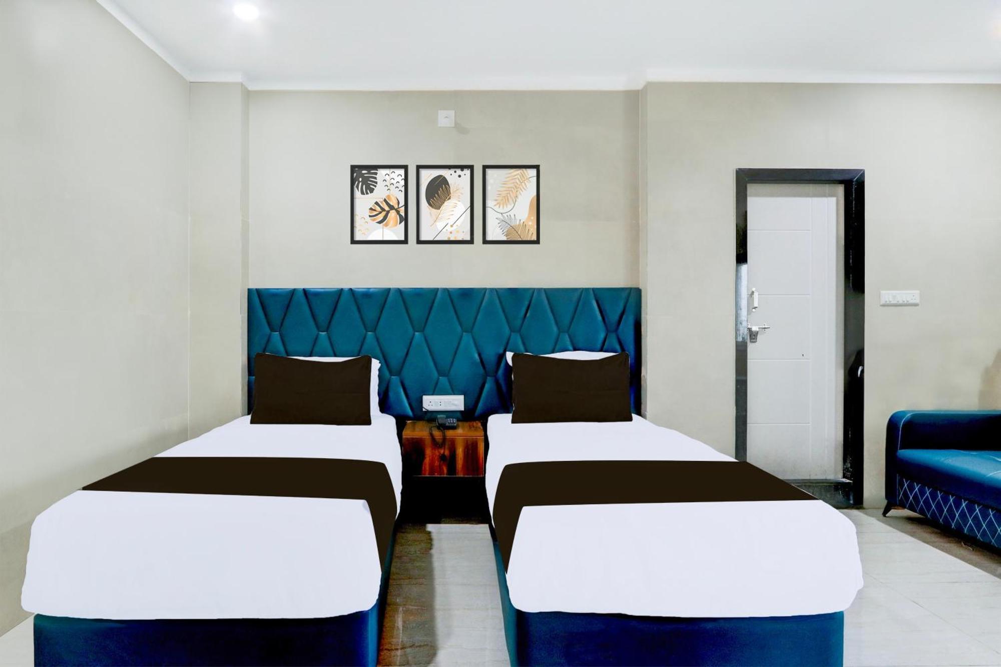 Hotel O Pr Grand Khammam Exterior photo