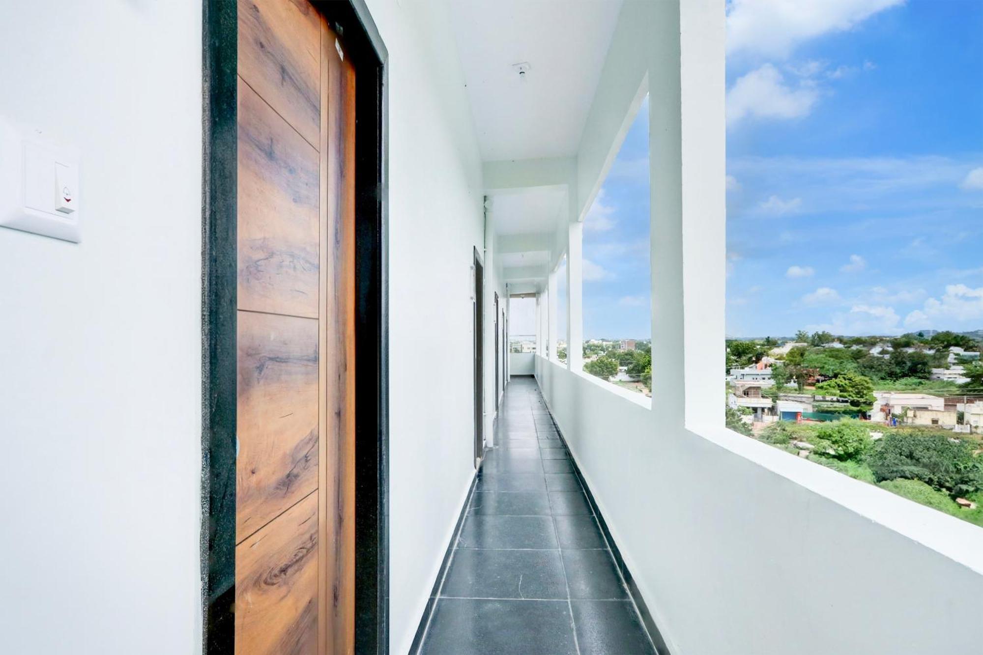 Hotel O Pr Grand Khammam Exterior photo