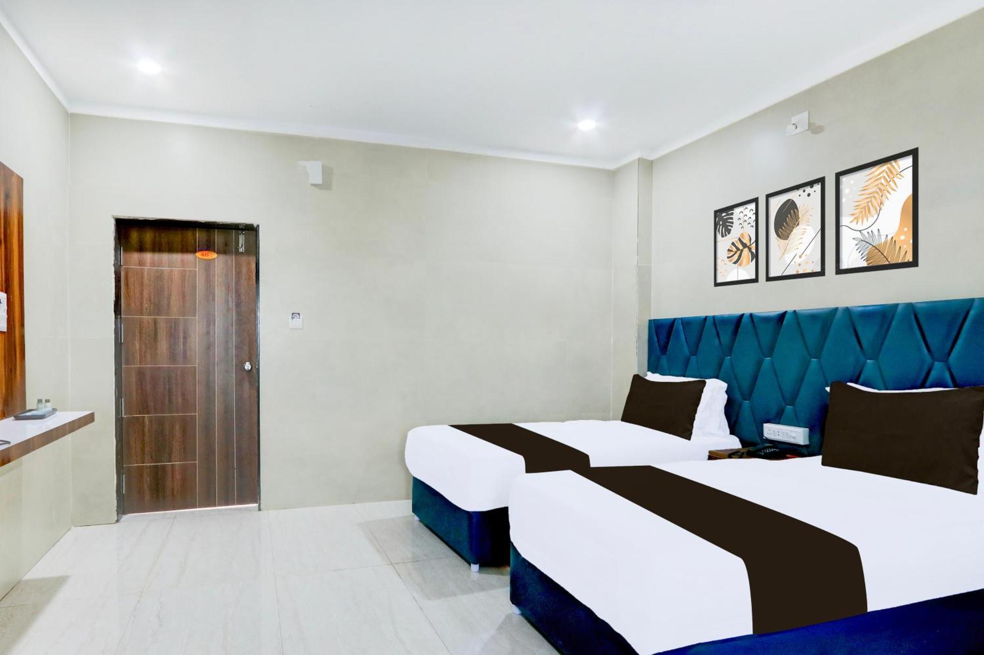 Hotel O Pr Grand Khammam Exterior photo